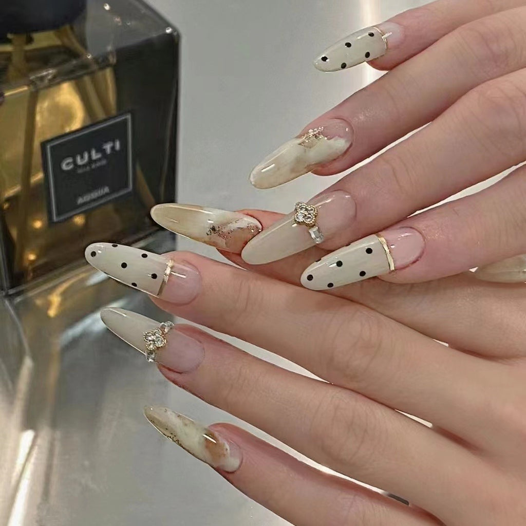 NO.305 Amourwa custom handmade nails