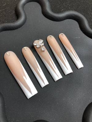 NO.337 Amourwa custom handmade nails