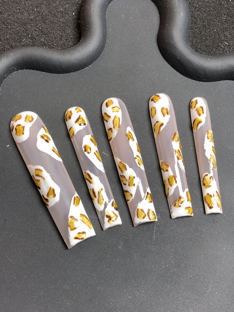 NO.341 Amourwa custom handmade nails